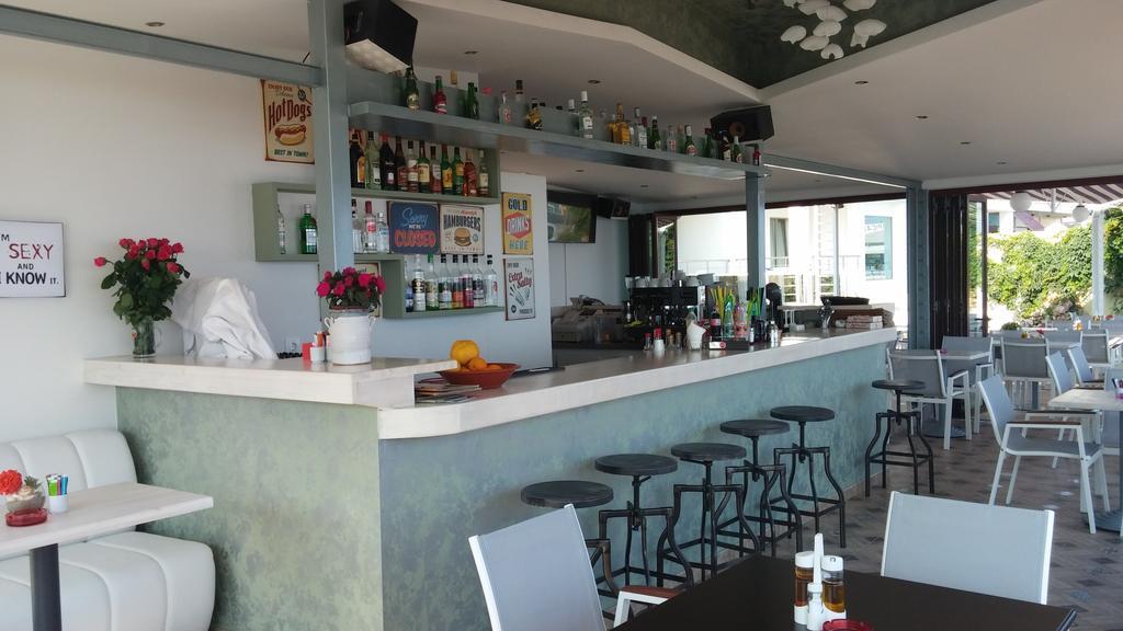 Princess Irini Sea Front Aparthotel Ретимно Екстериор снимка