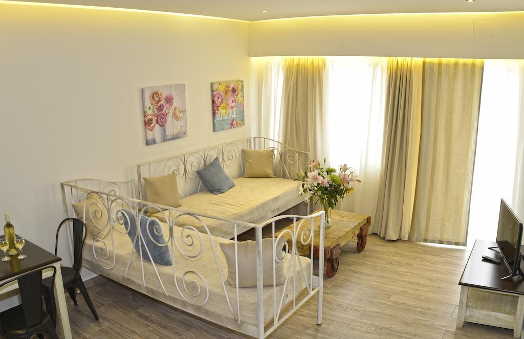 Princess Irini Sea Front Aparthotel Ретимно Екстериор снимка