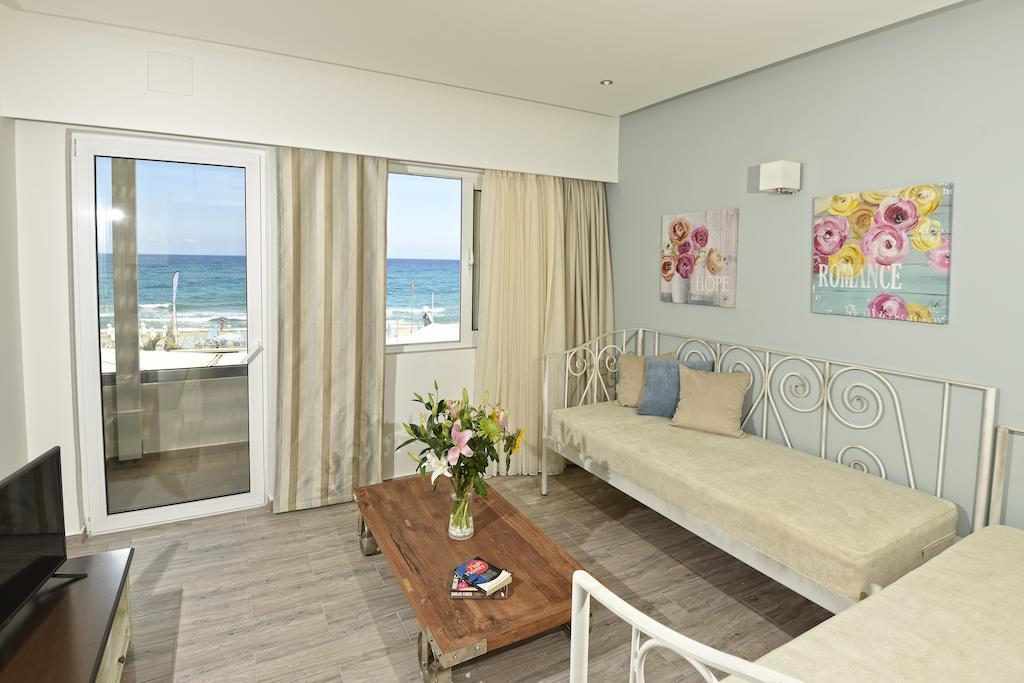 Princess Irini Sea Front Aparthotel Ретимно Стая снимка