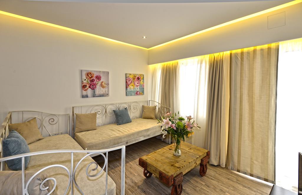 Princess Irini Sea Front Aparthotel Ретимно Стая снимка